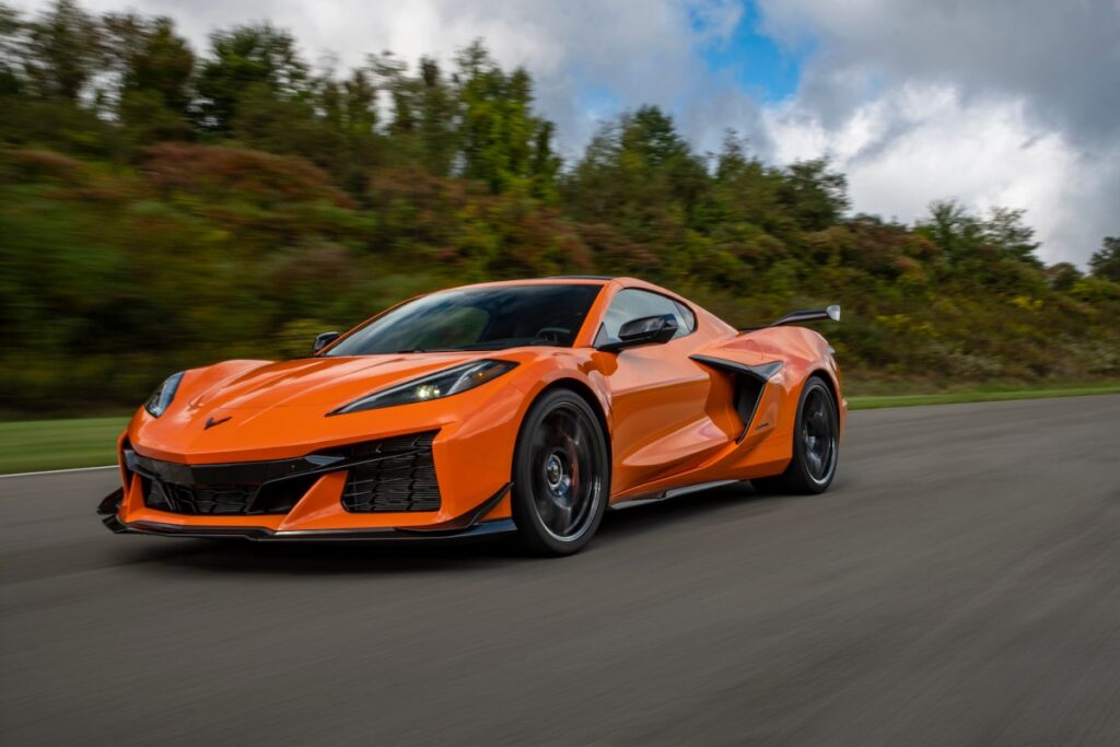 Lowered C8 Chevy Corvette Z06 